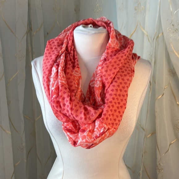 LOFT Infinity Scarf / NWT - Picture 2 of 3